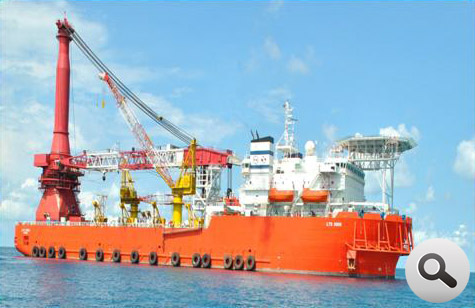 Heavy Lift cum Pipe Lay Vessel